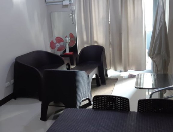1 Bedroom Unit with Balcony for Rent in Manhattan Plaza Cubao QC