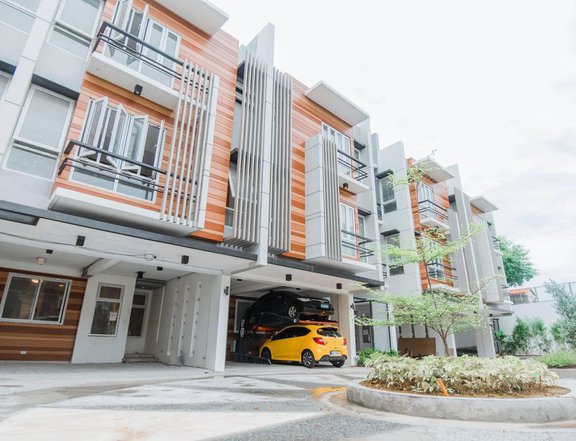 3-bedroom Townhouse For Sale in Quezon City / QC Metro Manila