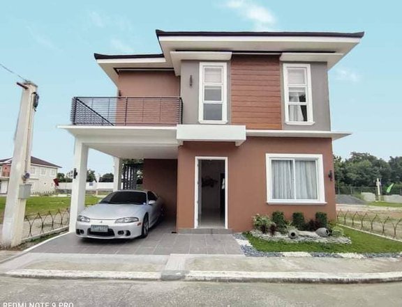 Near Molino Rd., 4 Bedrooms Single Home for Sale in Dasmarinas Cavite.