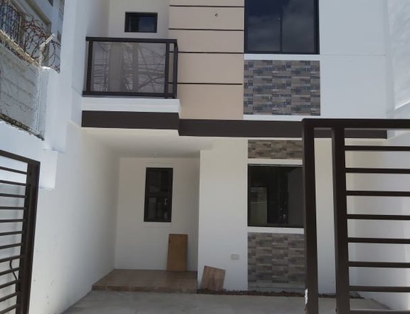 RFO 3-bedroom House For Sale in North Fairview Quezon City