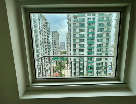 Pasay condominium Ready for occupancy palm beach west 2bedroom condo in bay area pasay