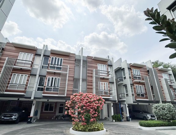 Unfurnished 3-bedroom Townhouse For Sale in Tandang Sora Quezon City