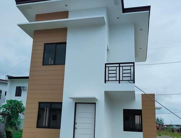 2BR House and Lot Brokestone trece For Sale in Trece Martires Cavite