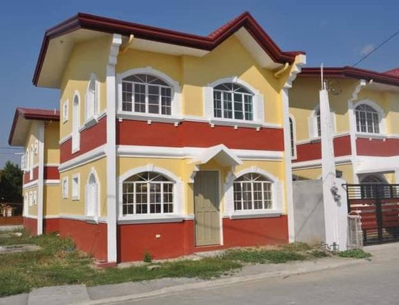 RFO 3 Bedroom Single Attached House For Sale in Imus Cavite.
