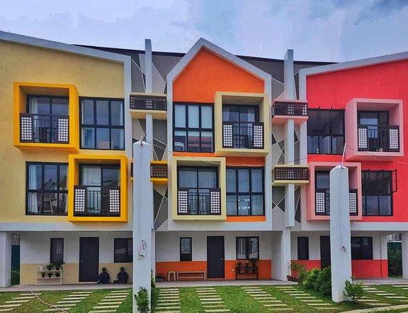 Rent to Own 3BR Townhouse in Jubilation North Binan Laguna