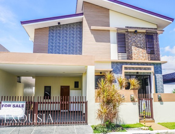 5-bedroom Single Detached House For Sale in Las Piñas Metro Manila