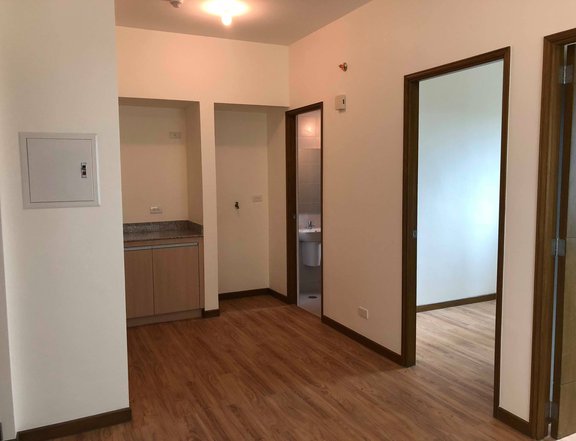 Rent to own two bedrooms condo in pasay Palm Beach Villas w/ Pocket Garden Condominium