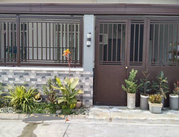 Single attached Bungalow House with 2-Bedrooms and 1 Toilet for sale