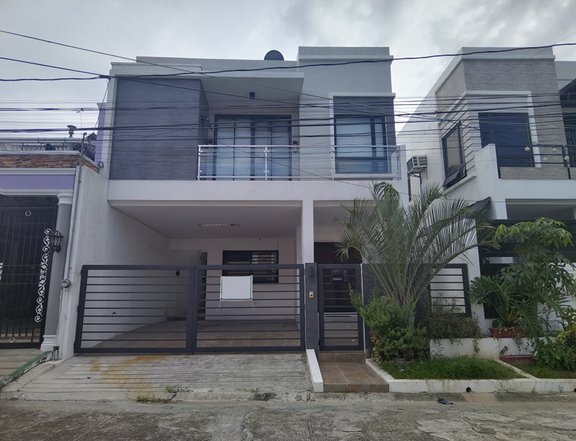 Modern Duplex For Sale in BF Homes Paranaque
