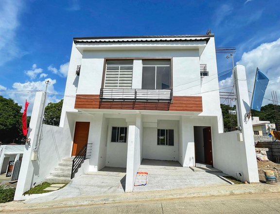 3-bedroom Townhouse For Sale in Angono Rizal