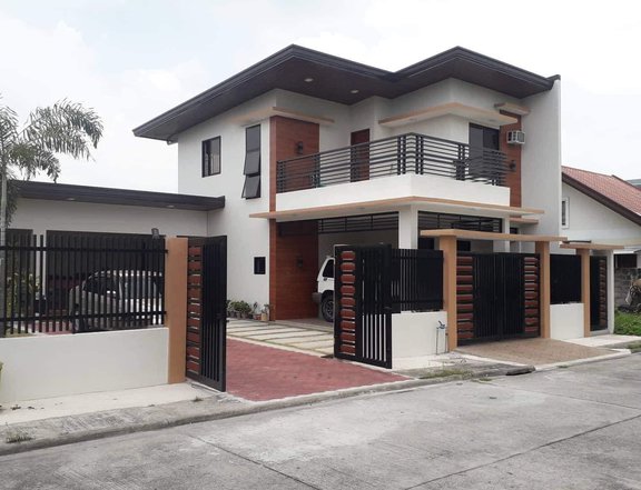 FULLY FURNISHED TWO STOREY HOUSE AND LOT FOR SALE