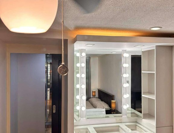 3 Bedroom Unit with 2 Balconies and Parking for Rent in Residencia 8888 Ortigas Pasig City