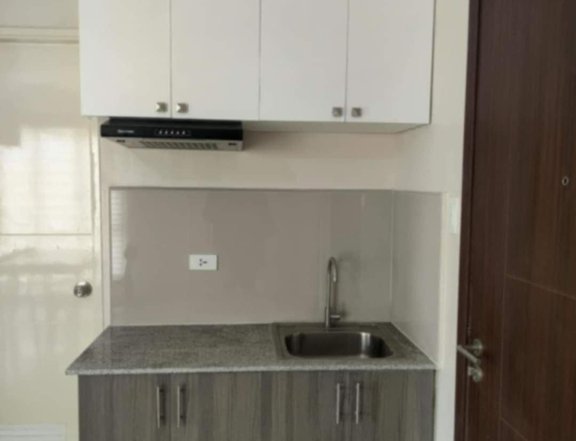 2 Bedroom Corner Unit with Balcony for Rent in Suntrust Shanata Quezon City