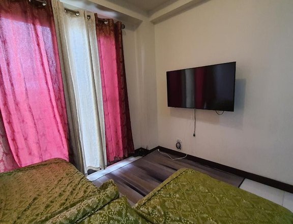 2 Bedrooms Fully Furnished in Zinnia Towers 1121 EDSA Balintawak QC.