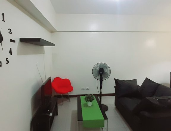 2 Bedrooms Fully Furnished in Stellar Place Visayas Ave. Quezon City.
