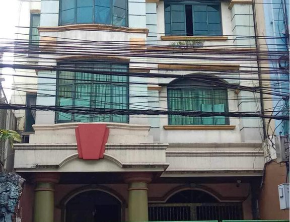 6-Storey Residential Building with income in Mandaluyong For Sale