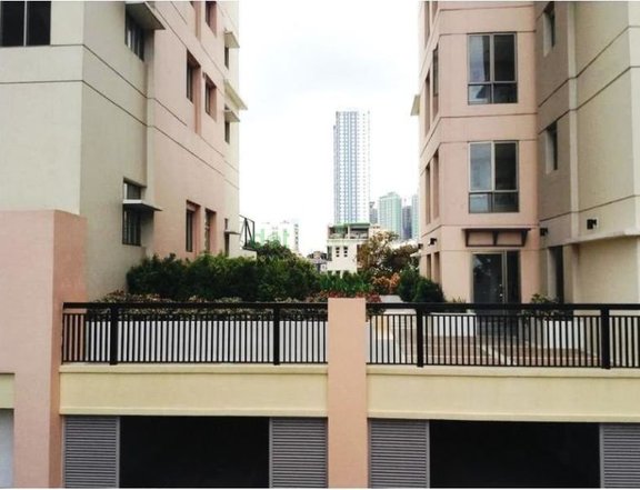 RFO 2 Bedrooms in Makati City for only P30,000 monthly Pet Friendly