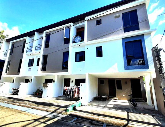 3-bedroom 3 Storey Townhouse For Sale in Tandang Sora Quezon City / QC