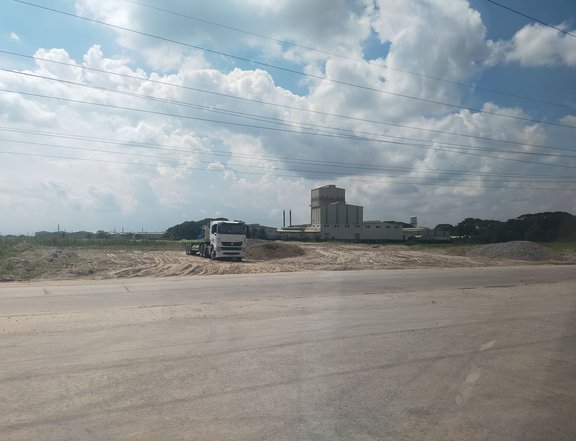 INDUSTRIAL LOTS AVAILABLE FOR WAREHOUSES IN CENTRAL LUZON INDUSTRIAL PARK