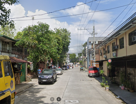 FOR SALE STA MESA HEIGHTS PROPERTY 360 SQ M WITH OLD APARTMENT