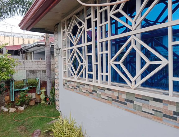 House for sale in Hagonoy, beside the road, Residential/Commercial Use