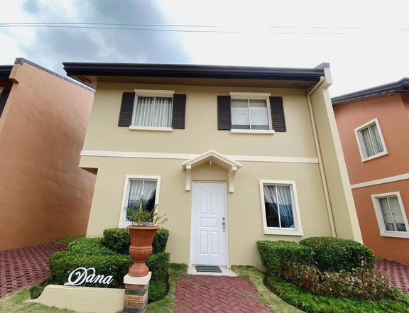 4-bedroom Townhouse For Sale in Subic Zambales