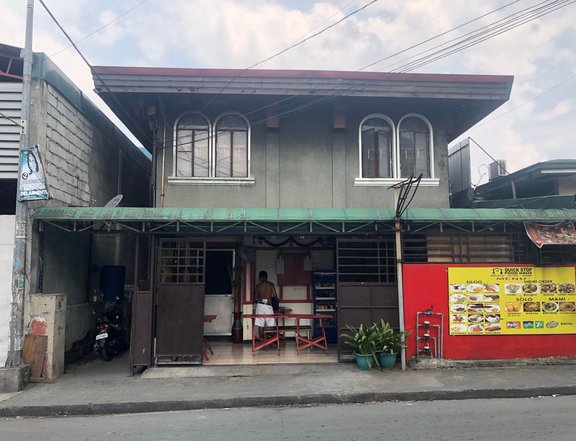 4-bedroom Apartment For Sale in Quezon City / QC