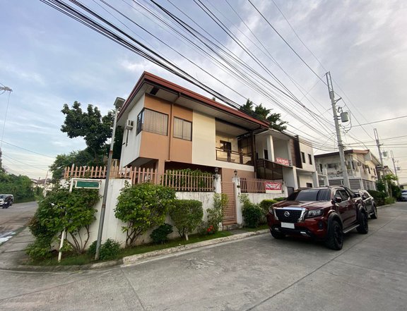 Corner House with Apartment Units for Sale in Paranaque City