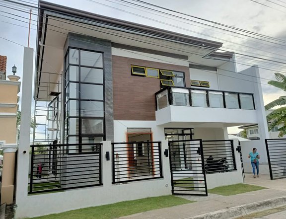 RFO 5-bedroom Single Detached House For Sale in Talisay Cebu