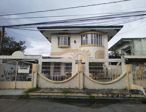 Well Maintained 2-Storey House for Sale in BF Homes Paranaque