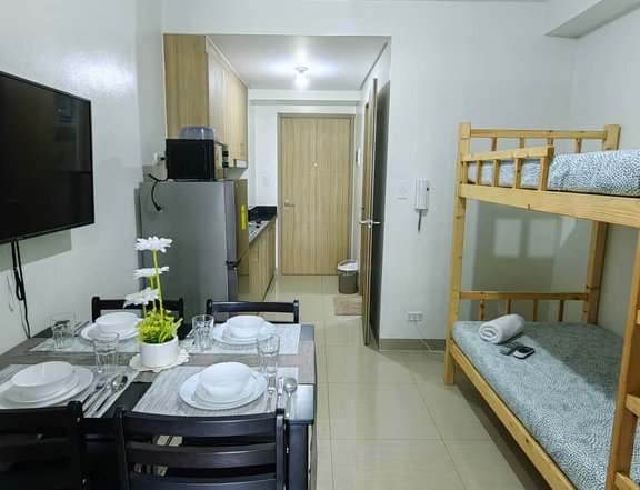 Fully Furnished 1 Bedroom Residential Condo for Rent near Mall of Asia