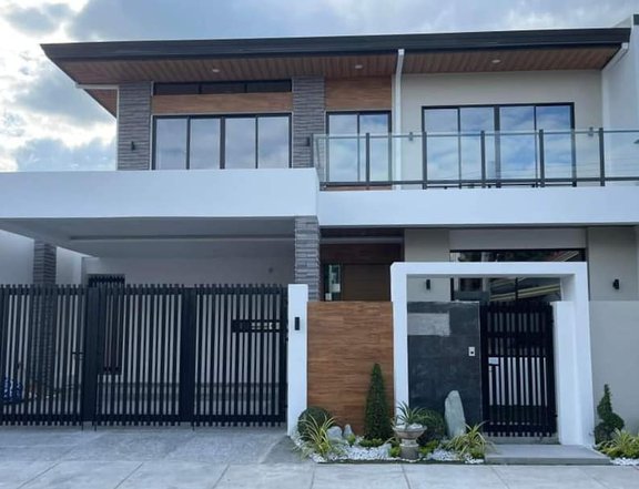 BRAND NEW MODERN CONTEMPORARY HOUSE WITH POOL IN PAMPANGA