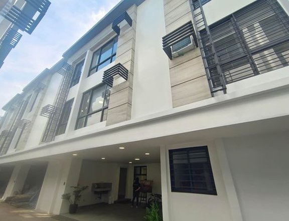 3-bedroom Townhouse For Sale in Quezon City / QC Metro Manila