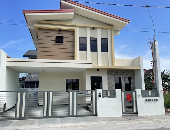 4-bedroom Single Attached House For Sale The GrandParkplace Imus Cavit