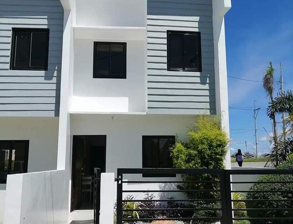 2-bedroom Townhouse For Sale in Trece Martires Cavite