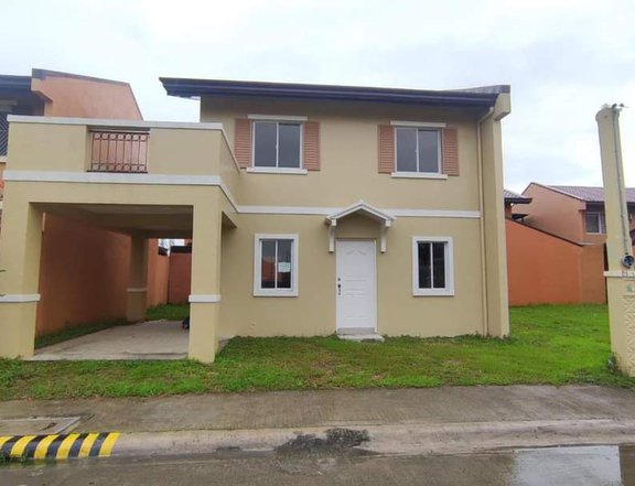 4-Bedroom with Carport and Balcony Main Road in General Trias, Cavite