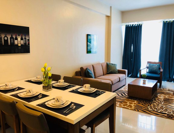 2BR UNIT FOR SALE AT 8 NEWTOWN BOULEVARD CEBU