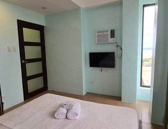 Fully furnished 1BR unit at Escalades South Metro for SALE