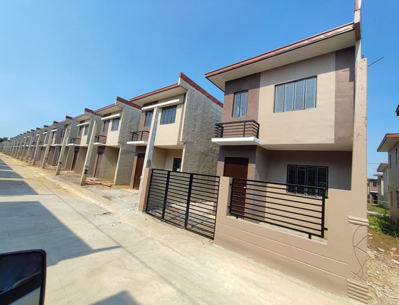 3-bedroom Single Attached House For Sale in Balanga Bataan