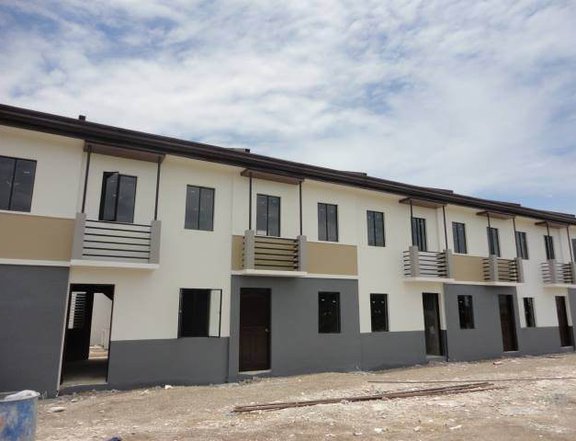 Pasalo Assume Balance or For Sale : House & Lot Bare unit near CCLEX, Lapu-Lapu City Cebu