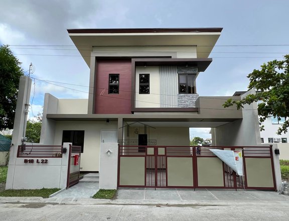 4 Bedroom Single Attached House and Lot for SALE in Imus Cavite