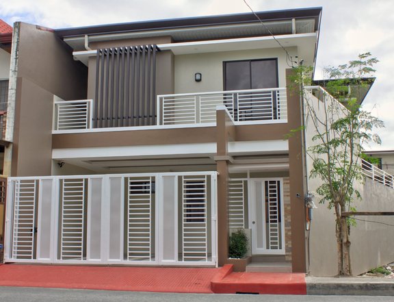 3-bedroom house and lot in Greenwoods Executive Village, Taytay Rizal