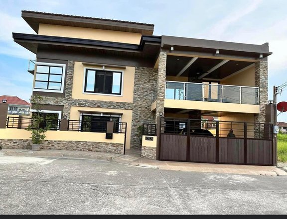 RFO 6-bedroom Single Detached House For Sale in Talisay Cebu