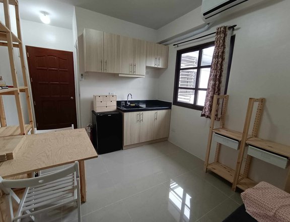 Rent-To-Own Semi-Furnished Studio Unit For Sale in Brentwood Mactan