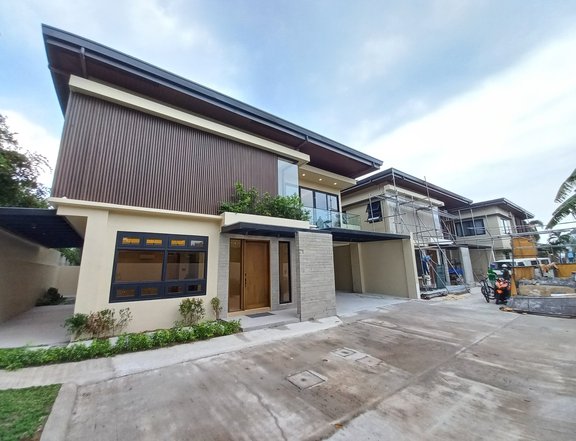 4-bedroom Single Attached House For Sale in Paranaque Metro Manila