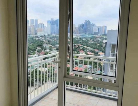 119.74 sqm 2bedroom Bi-level with Balcony in Sta Mesa Manila City
