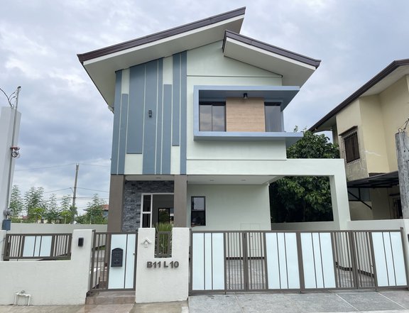 Ready for Occupancy Single Detached House For Sale in Imus Cavite