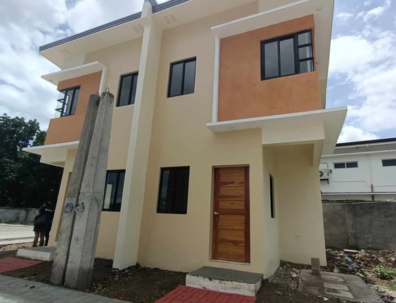 DUPLEX HOUSE FOR SALE| 3BR COMPLETE|ALONG HIGHWAY