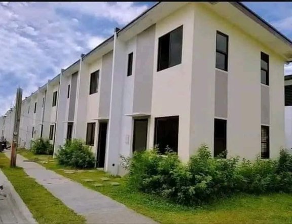 Peakland Westdale Townhouse House and Lot For Sale Tanza Cavite