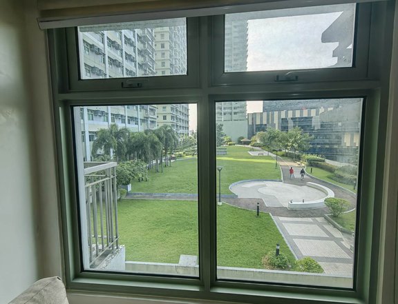 For lease: 1 bedroom unit in The Magnolia Residences, New Manila, QC
